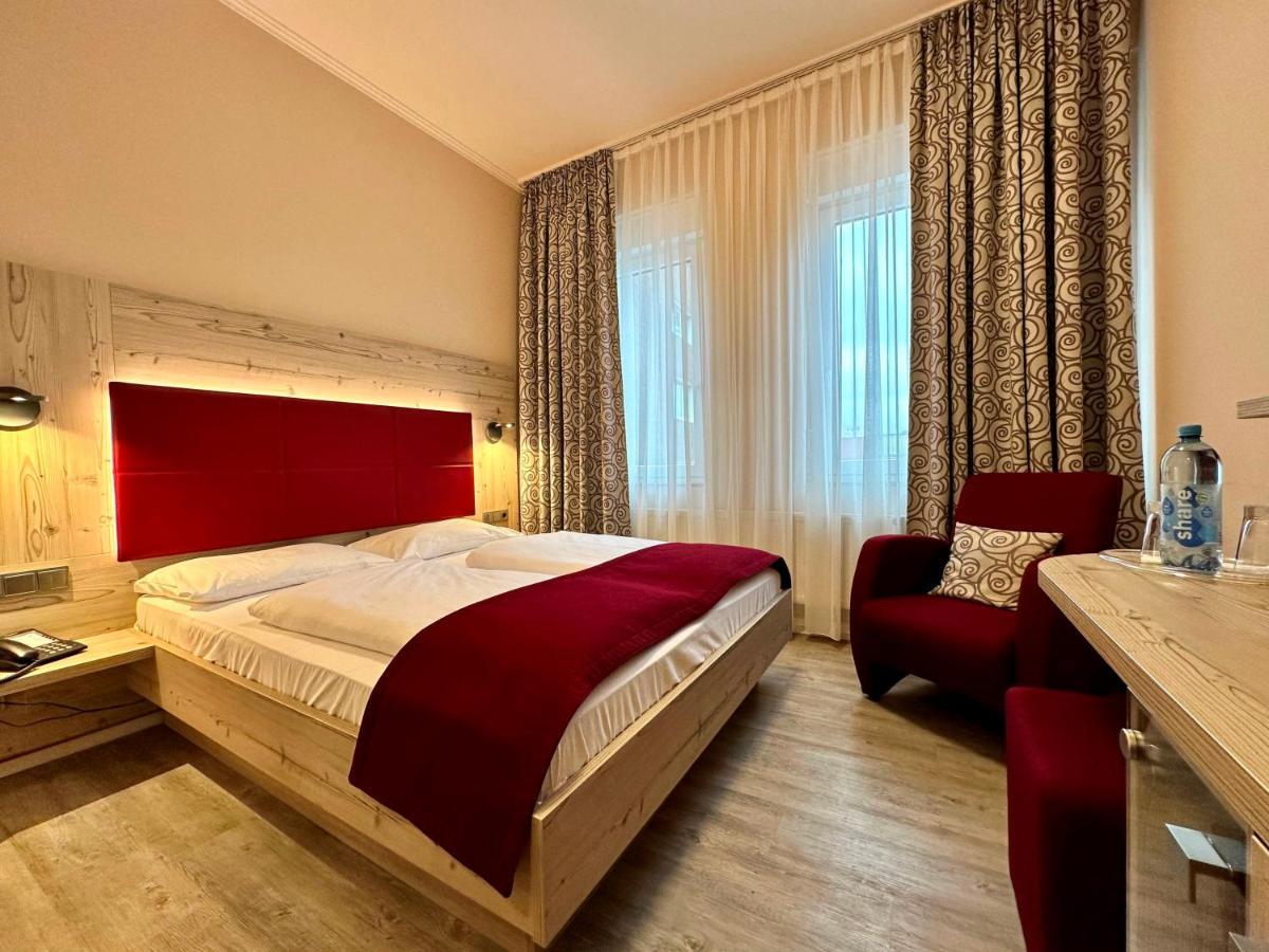 Trip Inn Posthotel Dueren Düren - Eifel Esterno foto