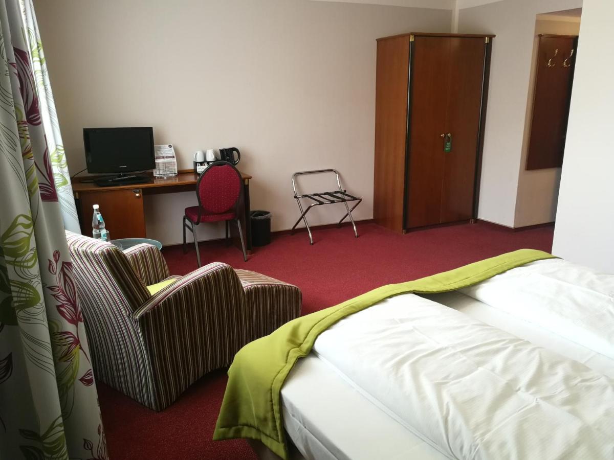 Trip Inn Posthotel Dueren Düren - Eifel Esterno foto