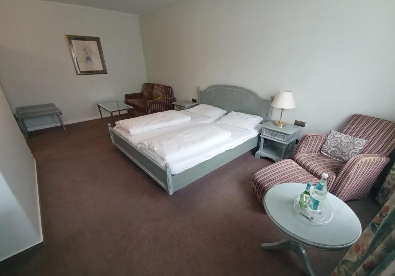 Trip Inn Posthotel Dueren Düren - Eifel Esterno foto