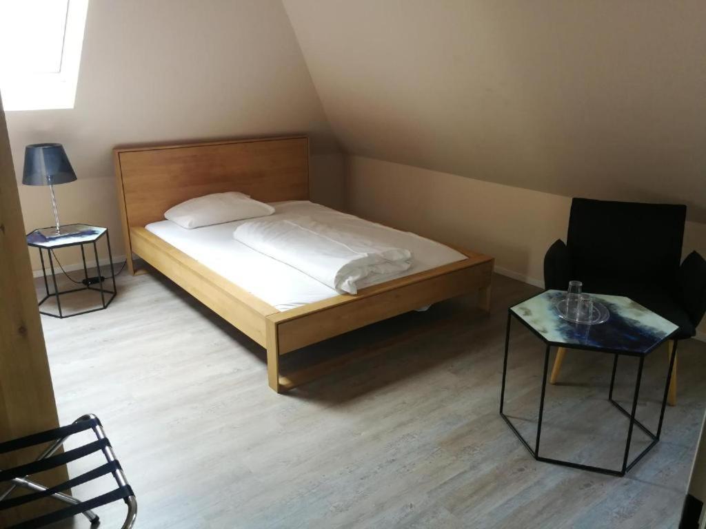 Trip Inn Posthotel Dueren Düren - Eifel Esterno foto