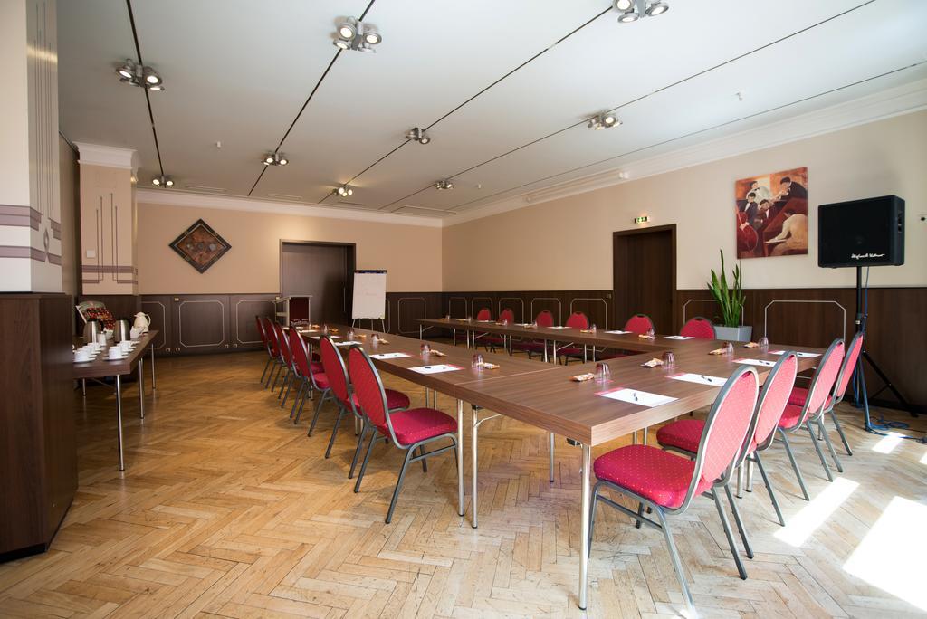Trip Inn Posthotel Dueren Düren - Eifel Esterno foto